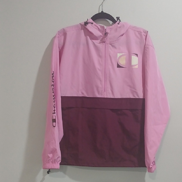 Champion Women's Pink and Purple  WindBreaker Gentle Used Sz Small - Picture 3 of 13